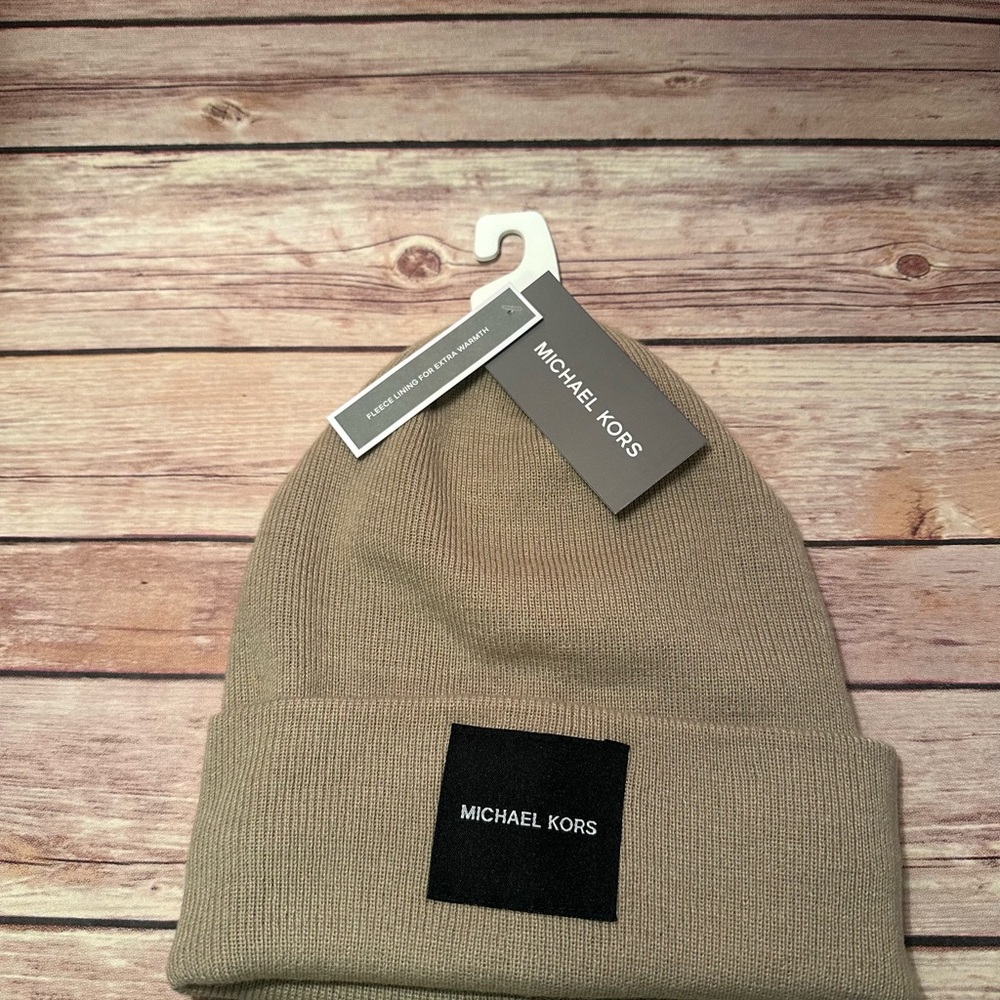**NEW** Michael Kors Beige Knit Beanie